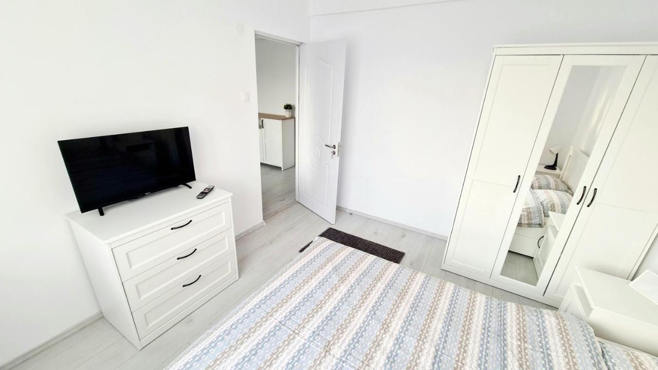 Belle Apartments - Central Pitesti Ngoại thất bức ảnh